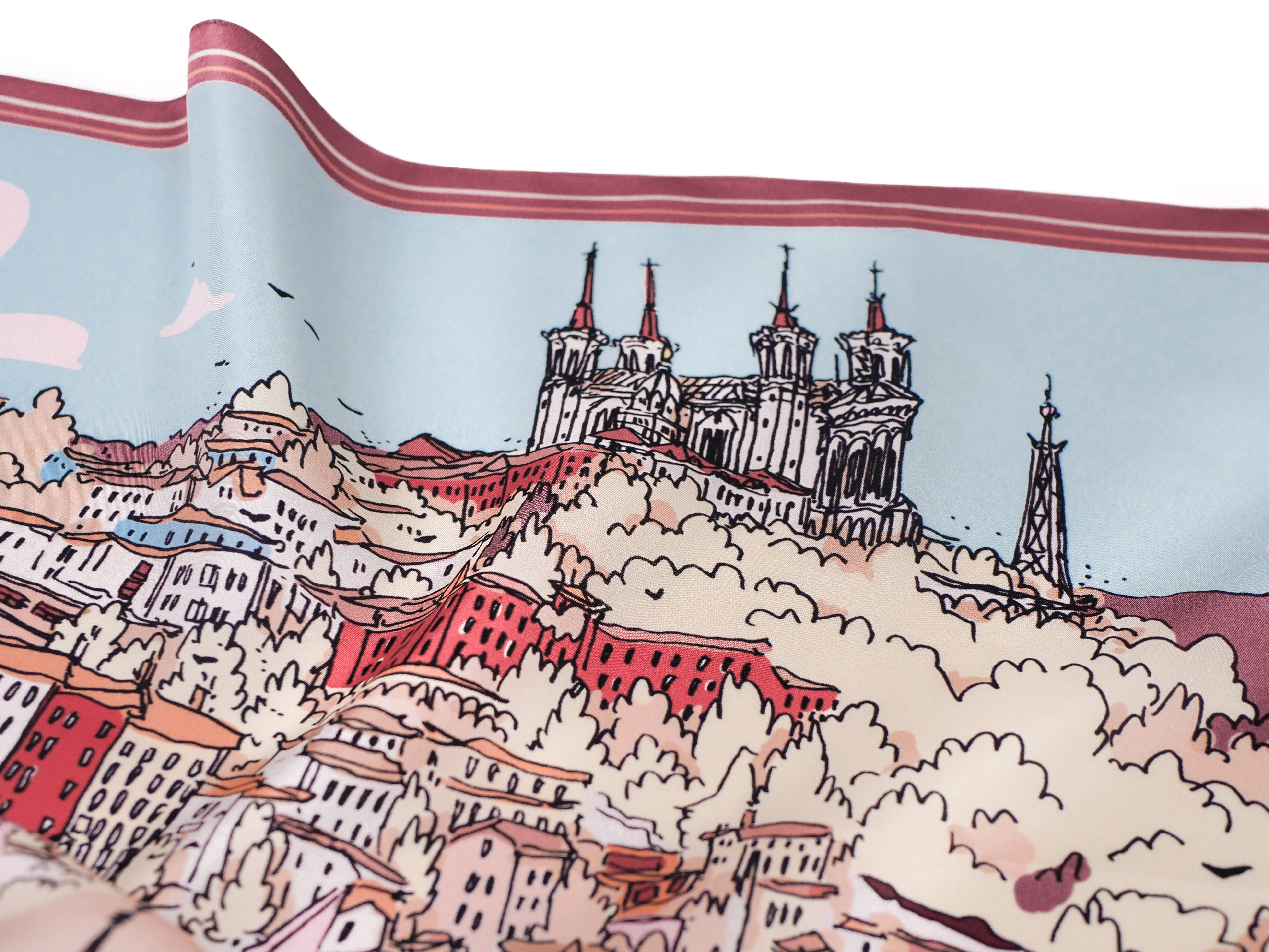 Carré de soie Saint Georges rose et rouge