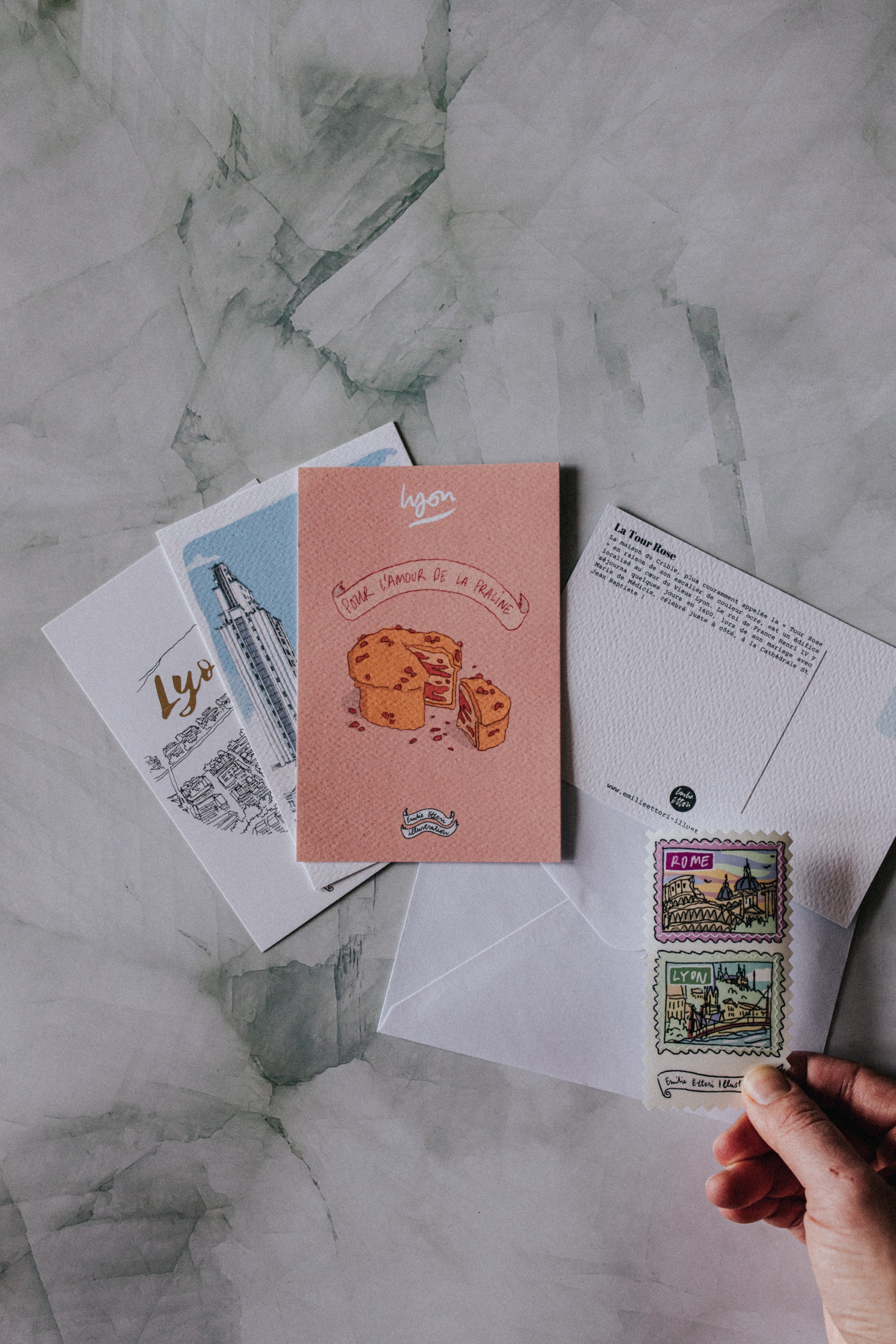 Pochette surprise 4 cartes postales