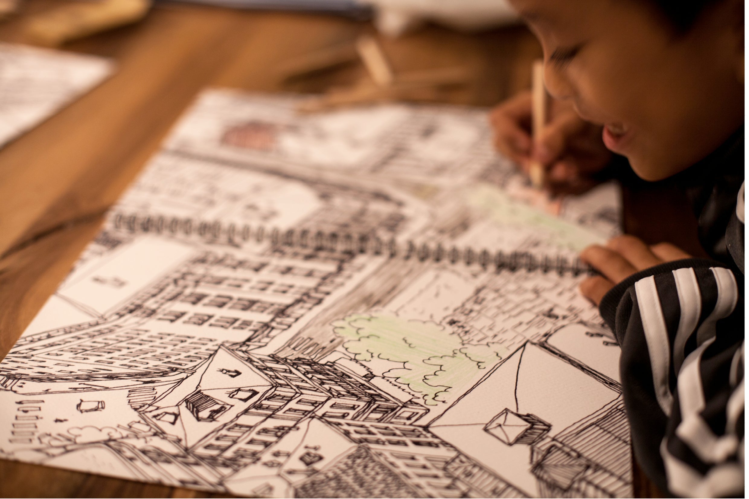 Carnet de coloriage Les rues de Lyon